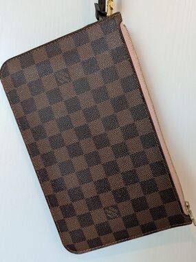 Louis Vuitton Damier Ebene Neverfull Pochette Wristlet